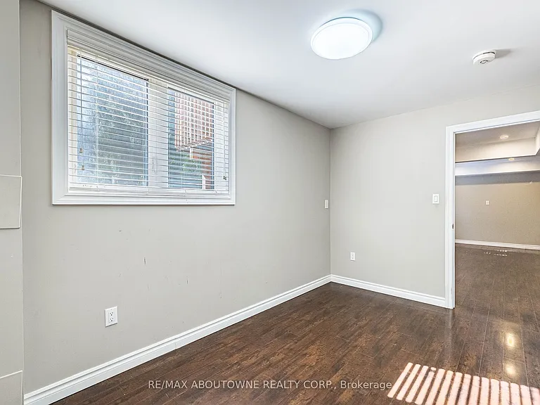 22 Ryan St #BASEMENT — Photo 19