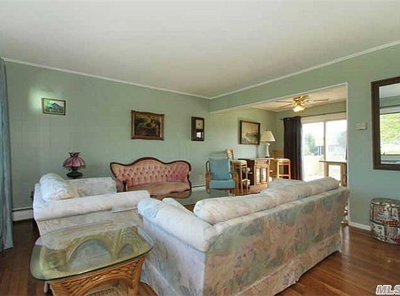 3rd image of 19 Forest Ave
