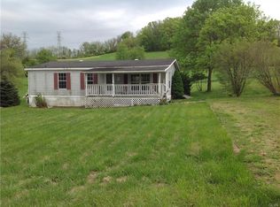 6627 Walnut St, Slatington, PA 18080