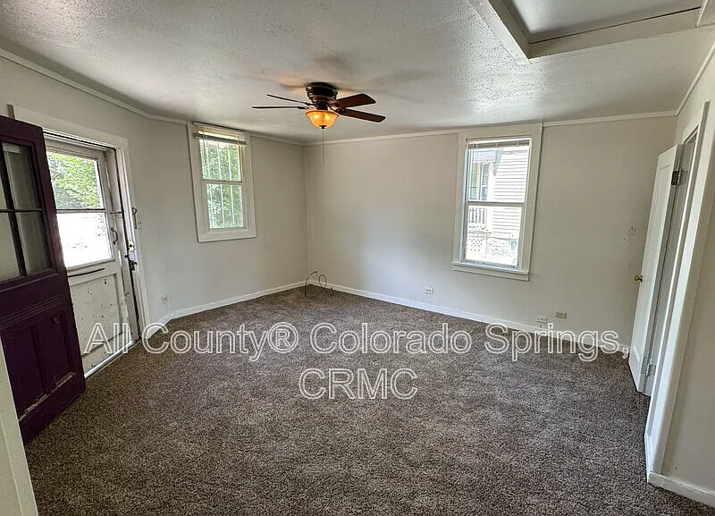 1 bed, 1.0 bath, 650 sqft, $1,095 — Photo 3