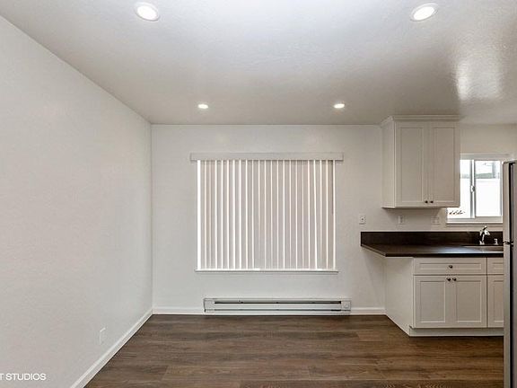 5th image of 841 Olive Ave APT 2