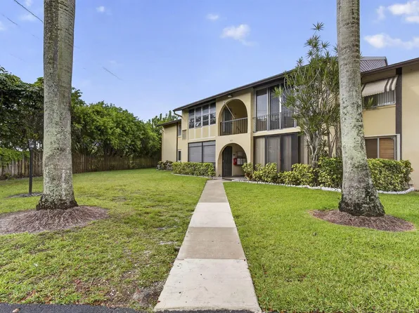 315 Pine Ridge Cir APT D-1, Greenacres, FL 33463