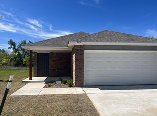1015 Ichabod Cir, Chickasha, OK 73018