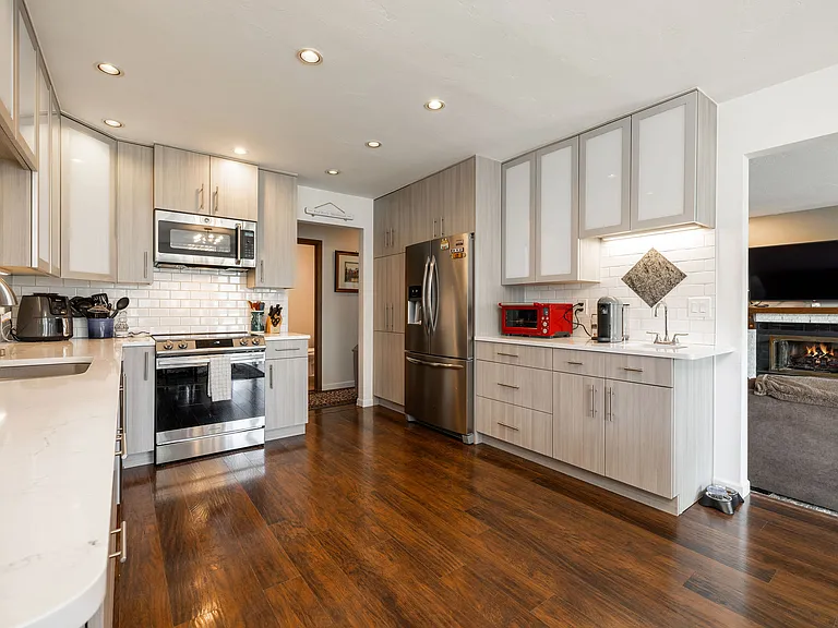 231 Nottingham Rd #I — Photo 6