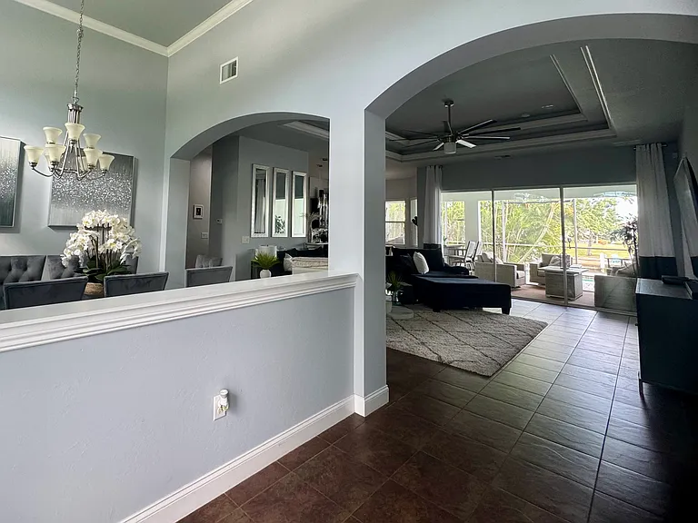 Entry way