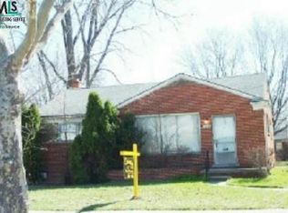 23050 Cloverlawn St, Oak Park, MI