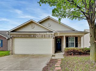 9724 Thomas Ln, Avon, IN