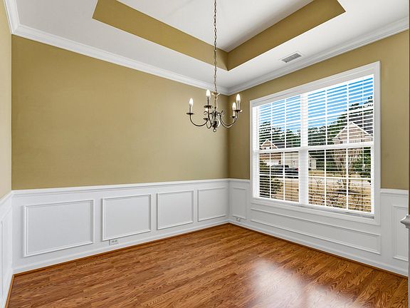 5th image of 5110 Fairmont Ln.
