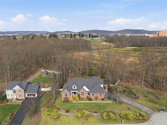4th image of 85 Morningside Dr