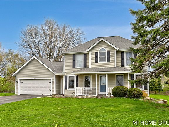 3rd image of 1081 Graafschap Rd