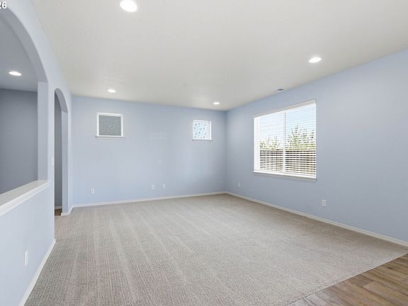 3rd image of 5290 Squirrel St