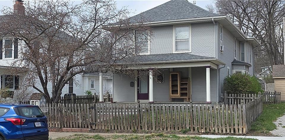 1st image of 306 E Franklin St