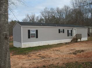 818 Saluda St, Chesnee, SC 29323