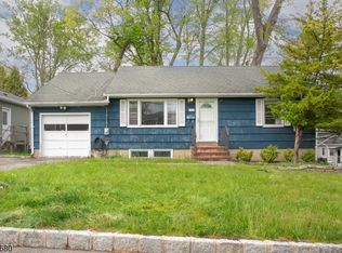 161 Beachwood Rd, Parsippany, NJ 07054