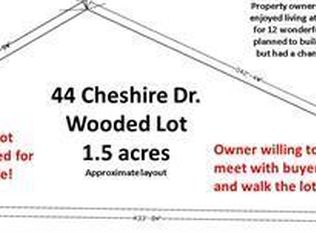 44 Cheshire Dr, Maryville, IL