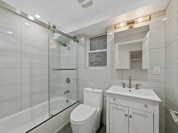 22-66 29th Street image 8 of 11