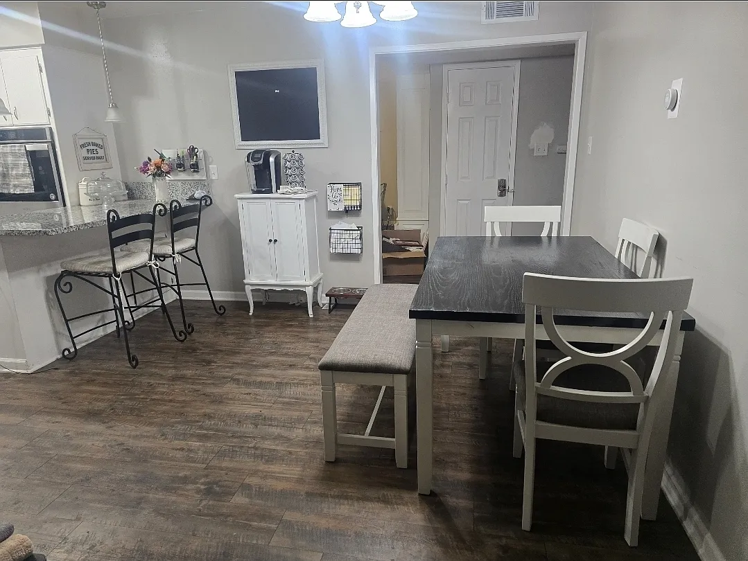 4 bed, 1804 sqft, $750 — Photo 3