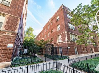 517 Brompton Ave #21-218, Chicago, IL 60657