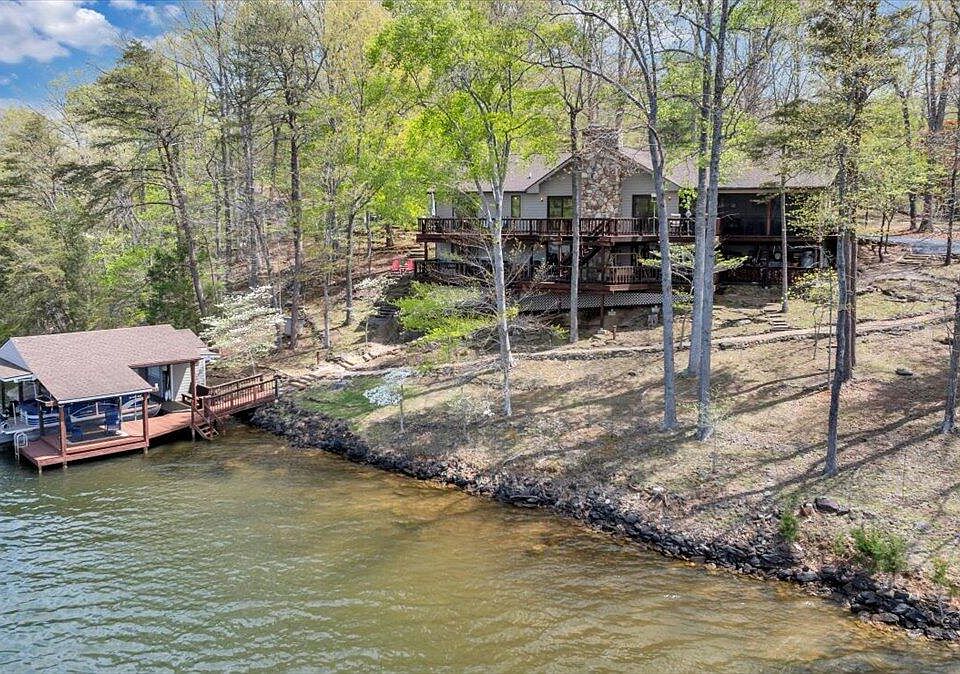 1st image of 3131 Timberwood Ln