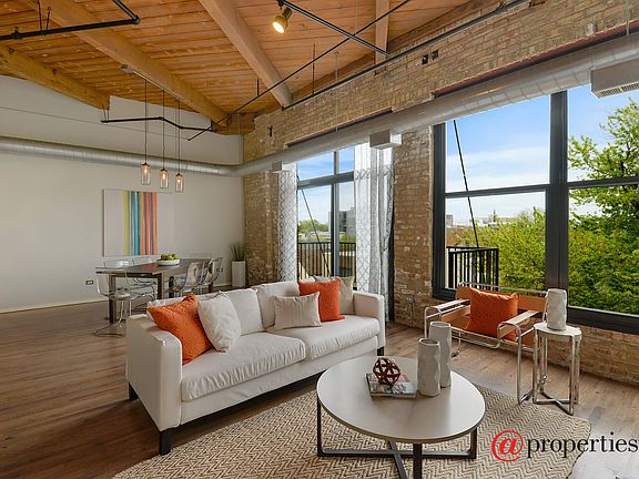 Living Room/Dining Room