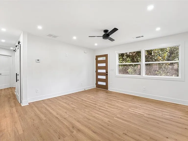 2353 Clarissa Dr NW — Photo 18