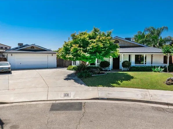 1995 E Valley Forge Avenue, Tulare, CA 93274