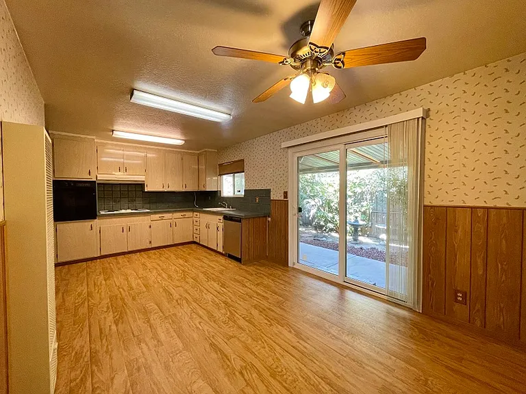 3063 Linda Vista Ave — Photo 7