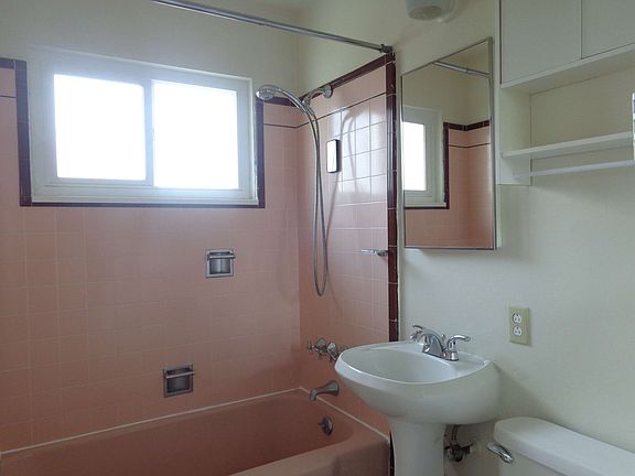 2639 Renton Way - Bathroom
