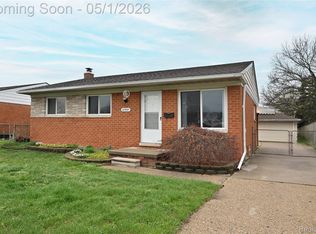 27807 Delton St, Madison Heights, MI 48071