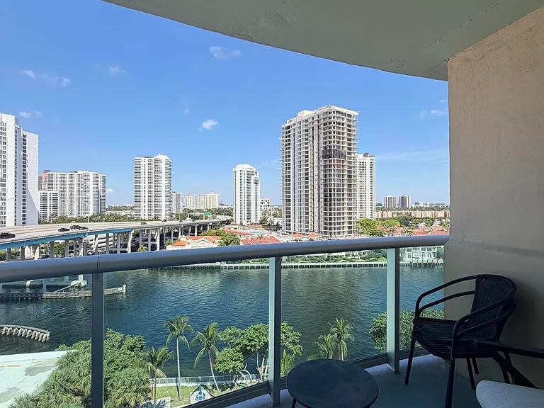 19390 Collins Ave #1103 — Photo 9
