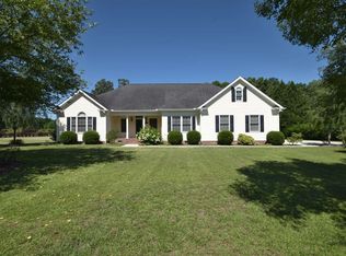 6200 Tinwood Dr, Fuquay Varina, NC 27526