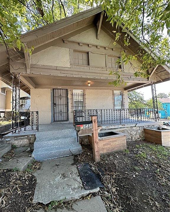 1st image of 541 Myrtle Ave