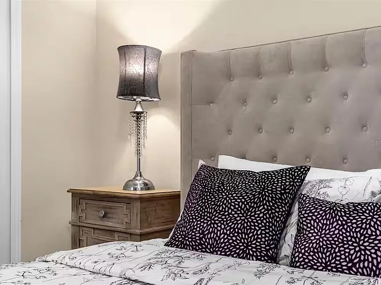 8802 Bamboo Palm Ct — Photo 20