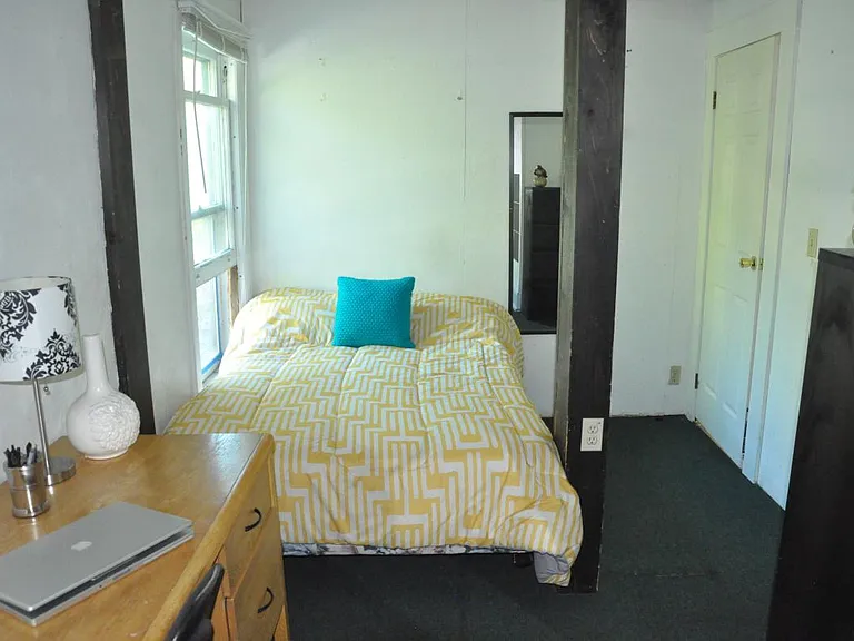 118 Ferris Pl #2 — Photo 4