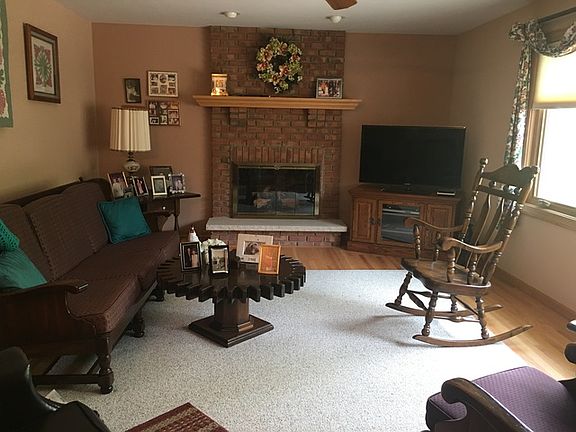 5th image of 17556 Olivia Ln
