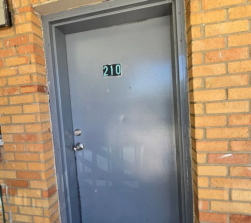123 Nancy Ave