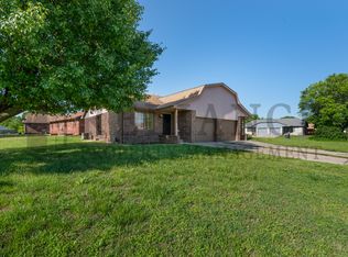 6903 W Oneil St, Wichita, KS 67212