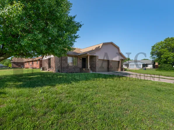 6903 W Oneil St, Wichita, KS 67212