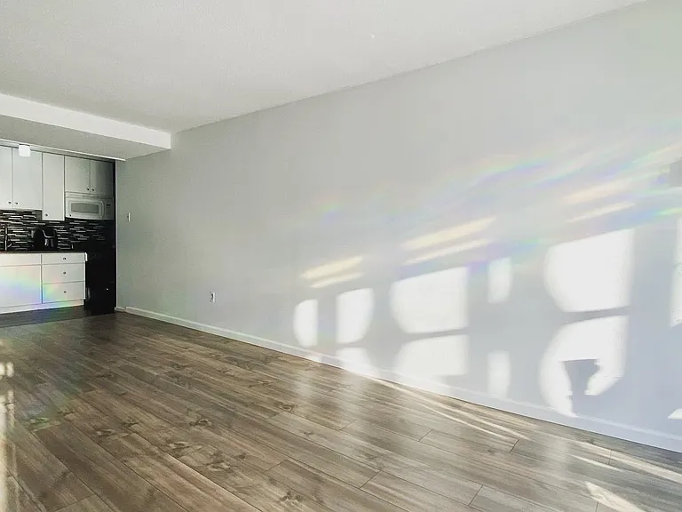 1301 Delaware Ave SW #N102 — Photo 3