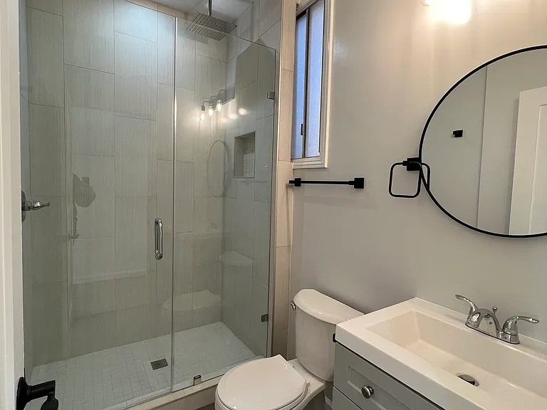 1711 Leavenworth St #12 — Photo 1