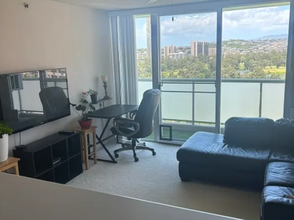 3009 Ala Makahala Pl APT 1013, Honolulu, HI 96818