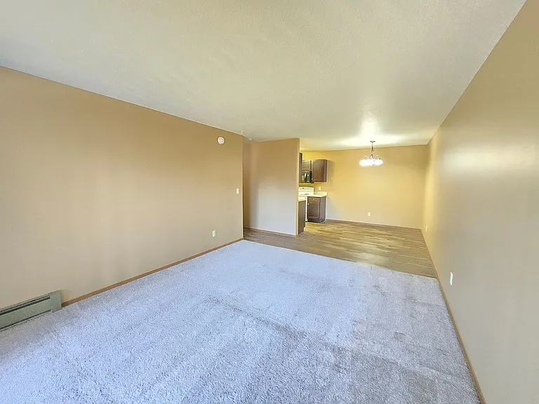 Chaplewood Apartments — Photo 4