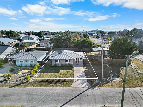 3rd image of 21823 Marlin Ave