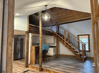 9 Palmer Dr, Pownal, VT 05261