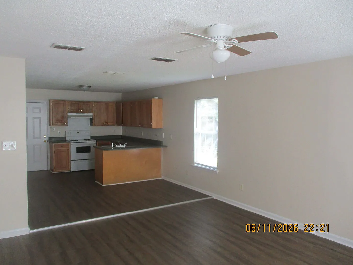 Beachview Dr. 2205 — Photo 2