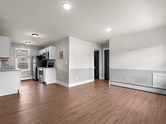 3rd image of 2131 Normandy Rd #2131