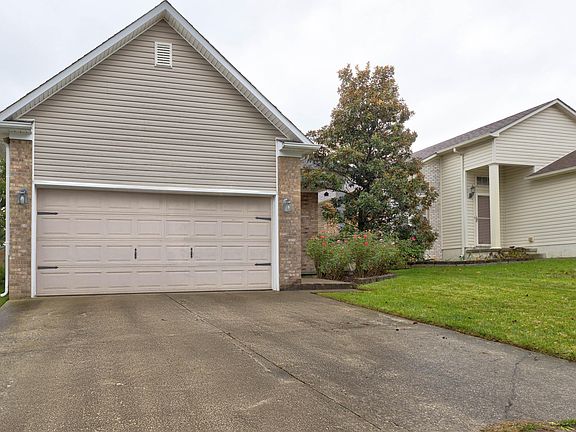5th image of 308 Darenia Ln