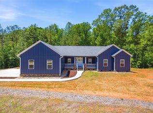 912 Watercrest Rd, West Union, SC 29696
