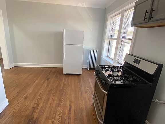 2nd image of 8105-07 S Paulina St #1645-3N