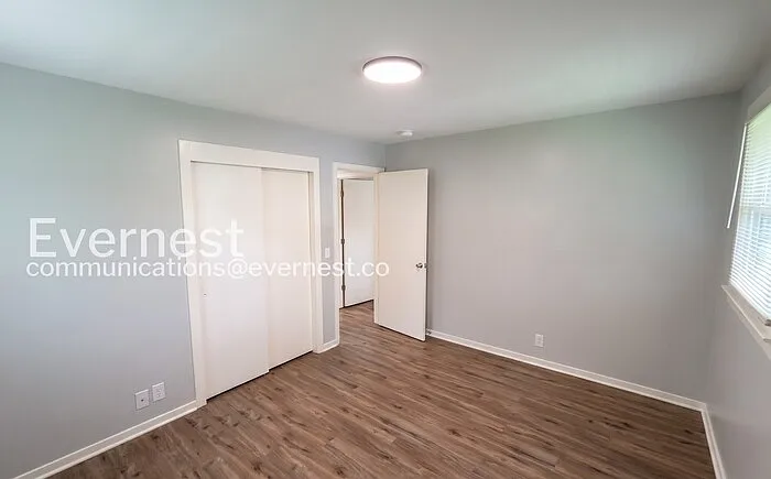 130 Roberta Dr — Photo 16